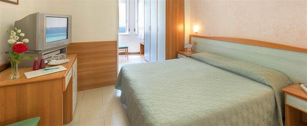 Hotel Giannino Porto Recanati Exterior foto