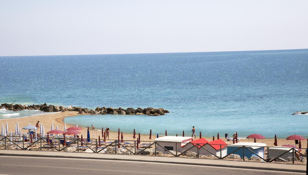 Hotel Giannino Porto Recanati Exterior foto